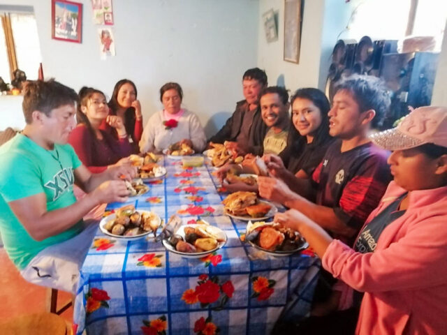 Celebrating mother's day with traditional Pachamanca dinner | Kachi Ccata, Peru.